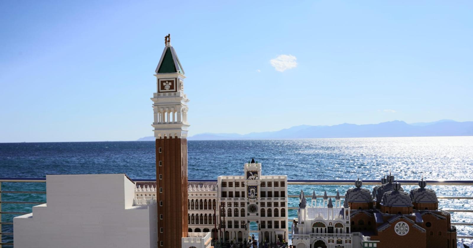 L'opera record: piazza San Marco fatta di Lego