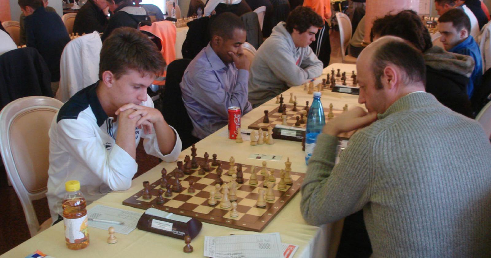 Torneo di scacchi con le star del gioco