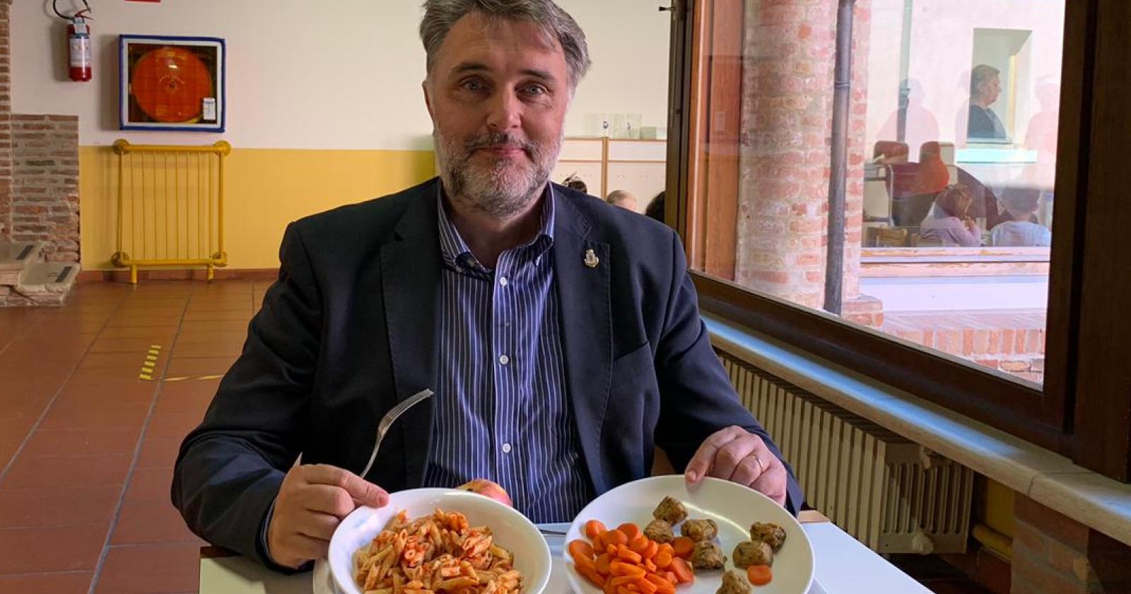 Ripartita la mensa, subito il bis degli alunni