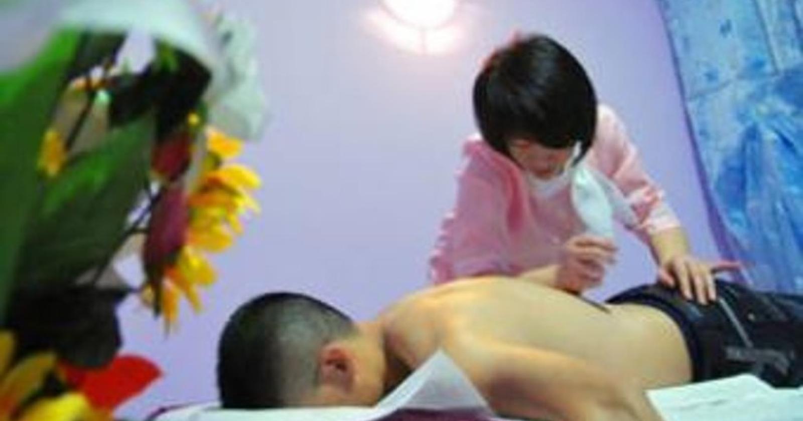 Massaggi hard, scatta il blitz della finanza