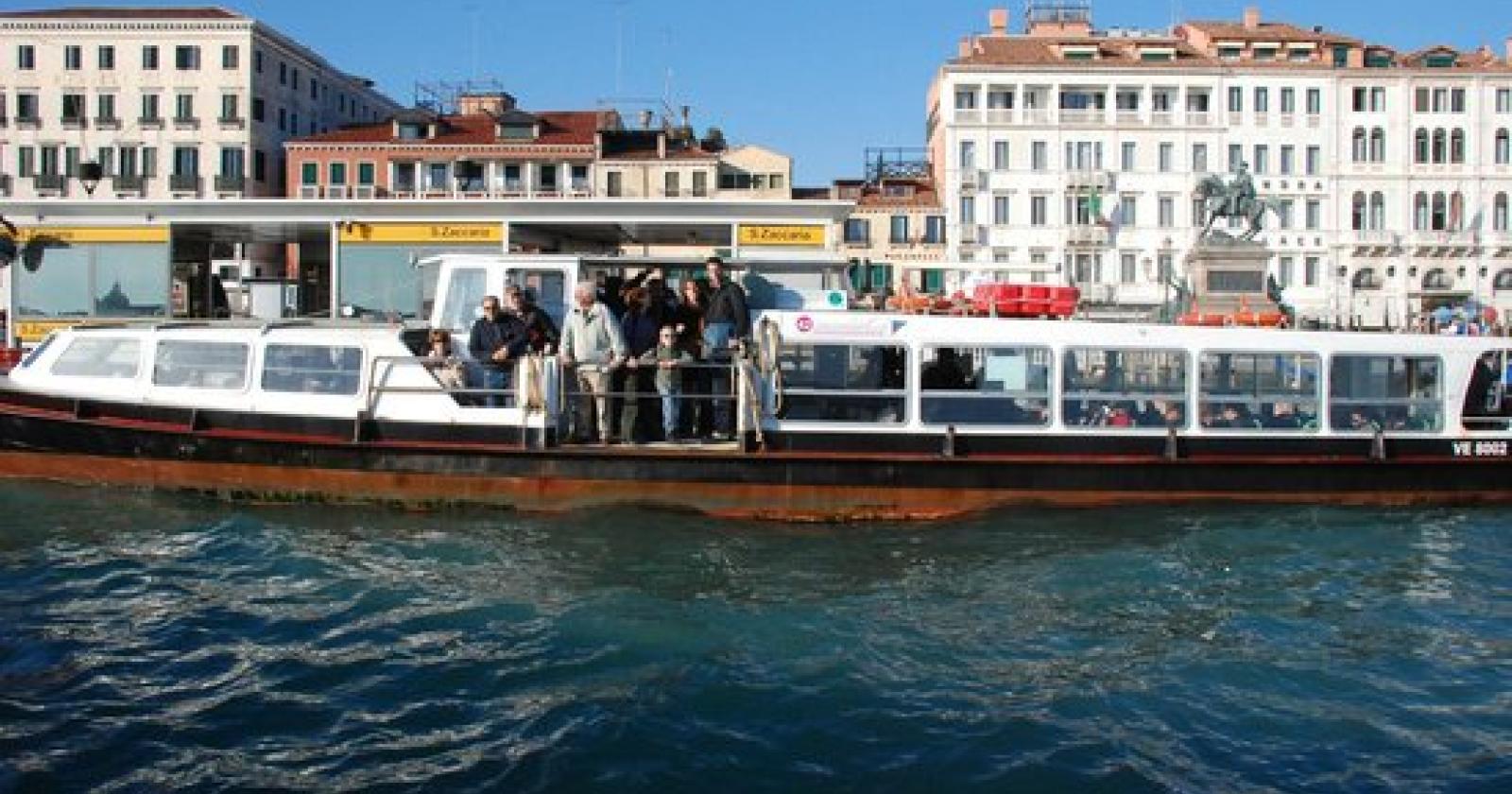 Caos trasporti, aggrediti i dipendenti Actv