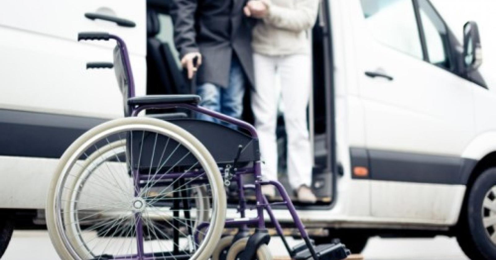 Trasporto disabili e anziani, associazioni in difficolt&agrave;