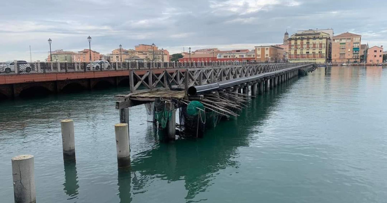 L’ex ponte ciclopedonale ora ha i giorni contati