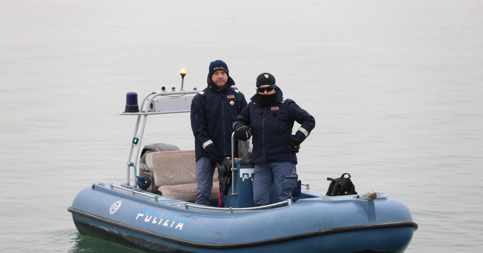 Imbarcazione insicura, denuncia e sequestro