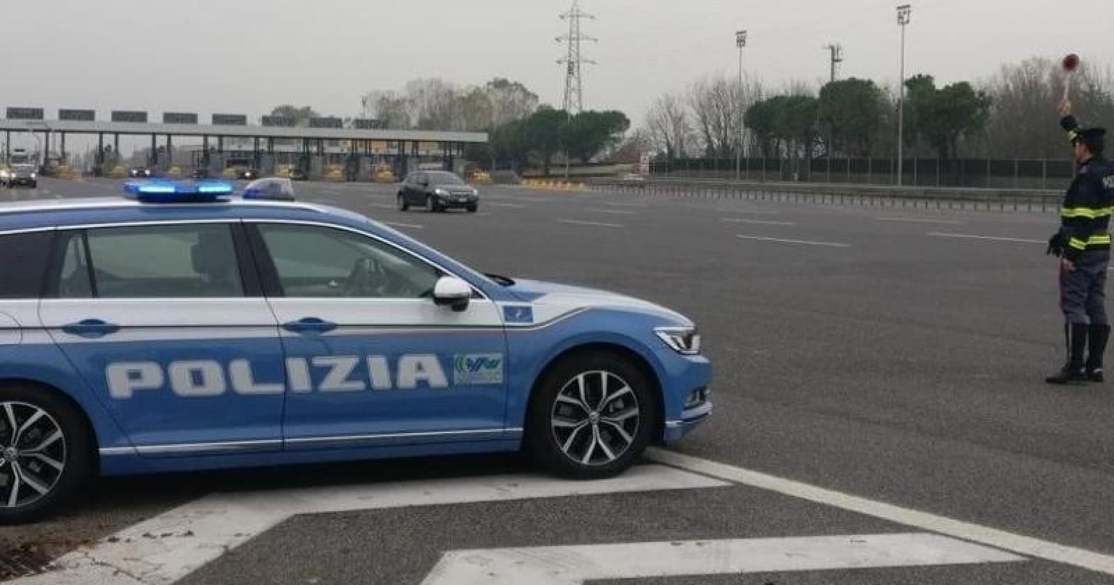 Ubriaco a zig zag col tir in A4: strage sfiorata