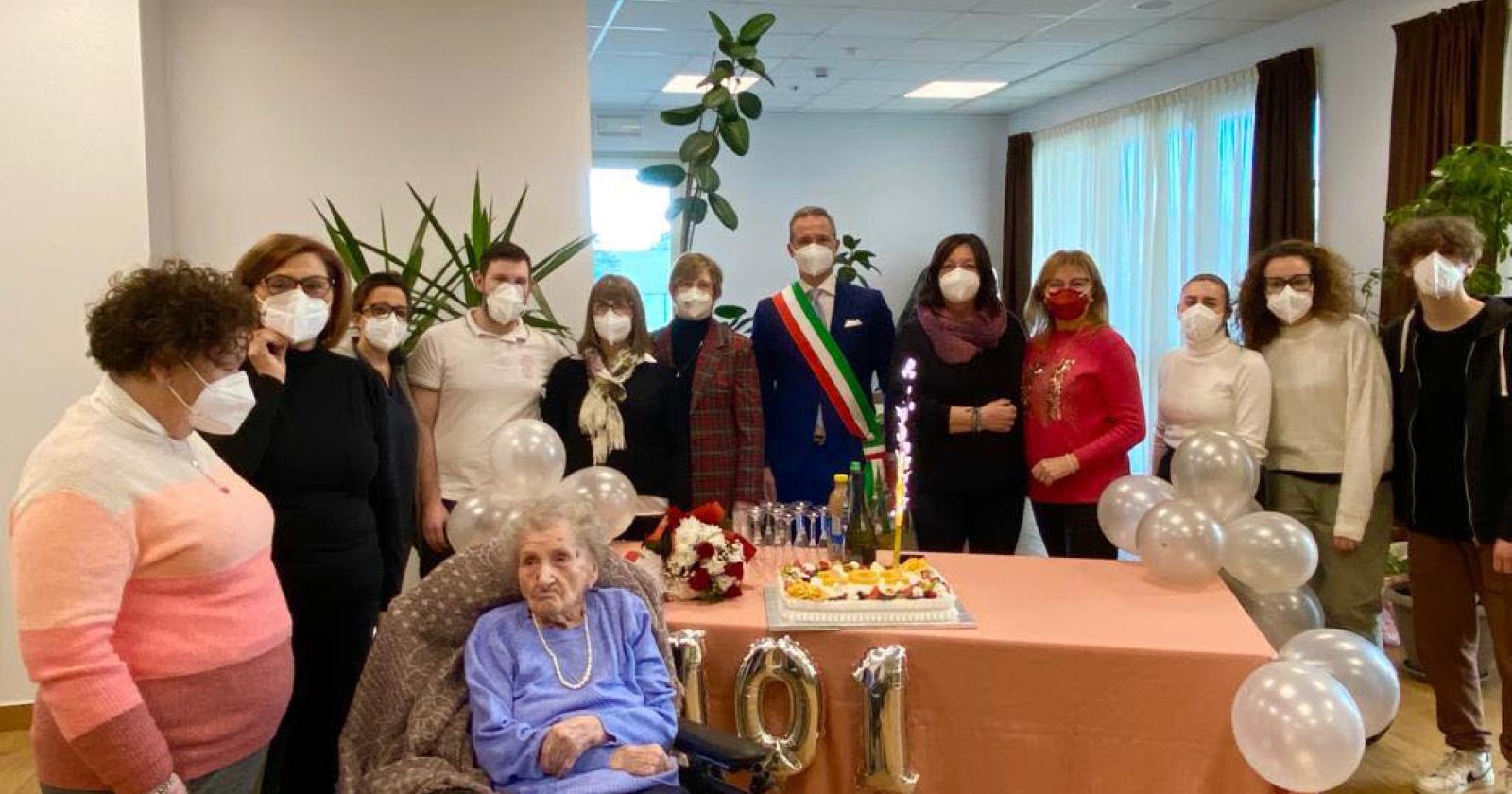 Le 101 primavere di nonna Elena