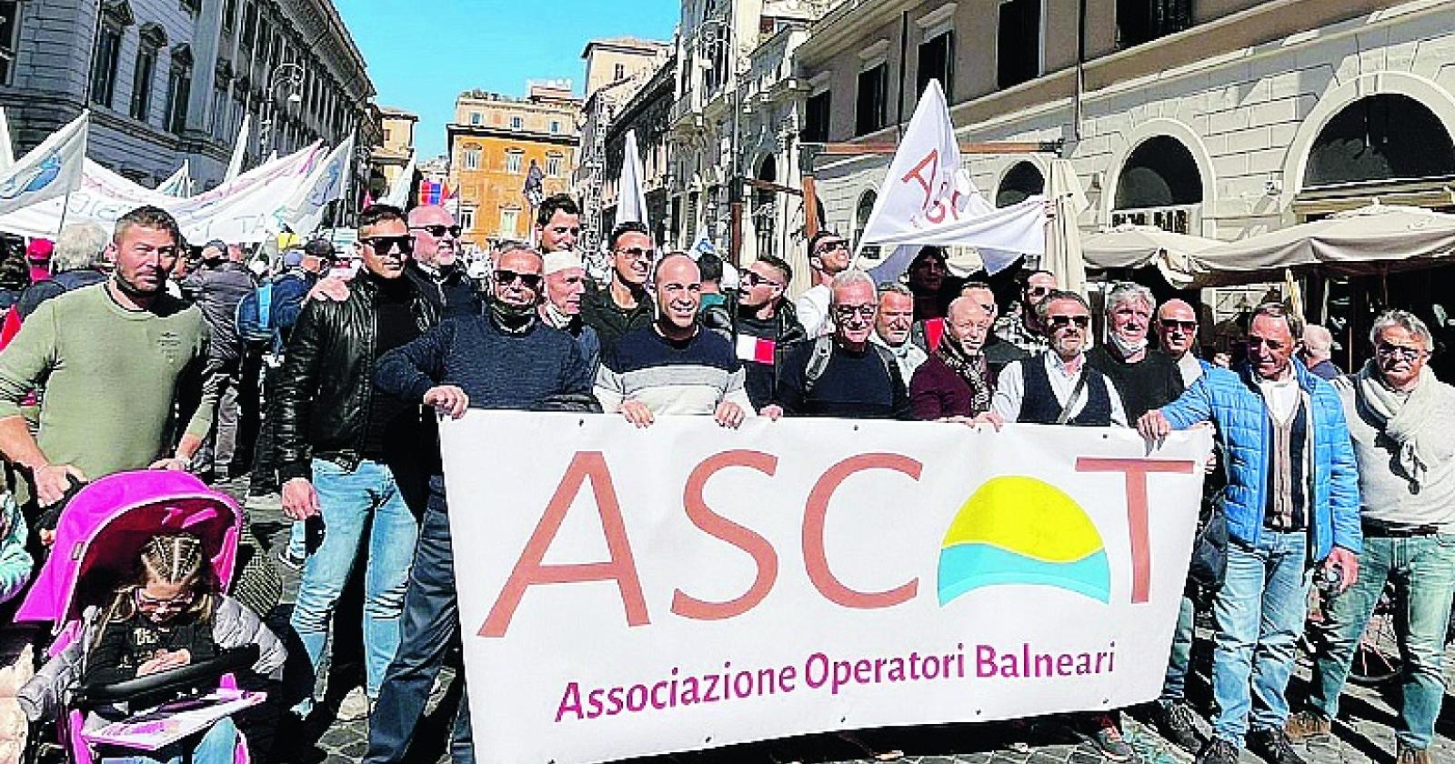 Concessioni balneari, proroga in vista della mappatura