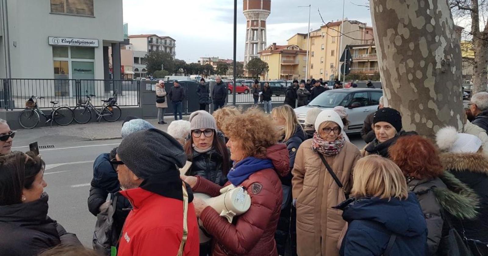 “Abbattimento d’alberi senza senso”