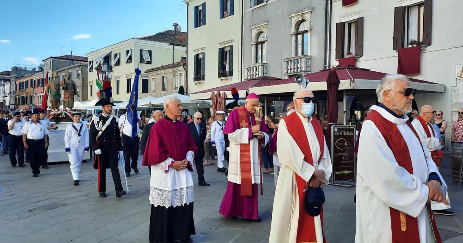 E’ la domenica dei santi patroni Felice e Fortunato