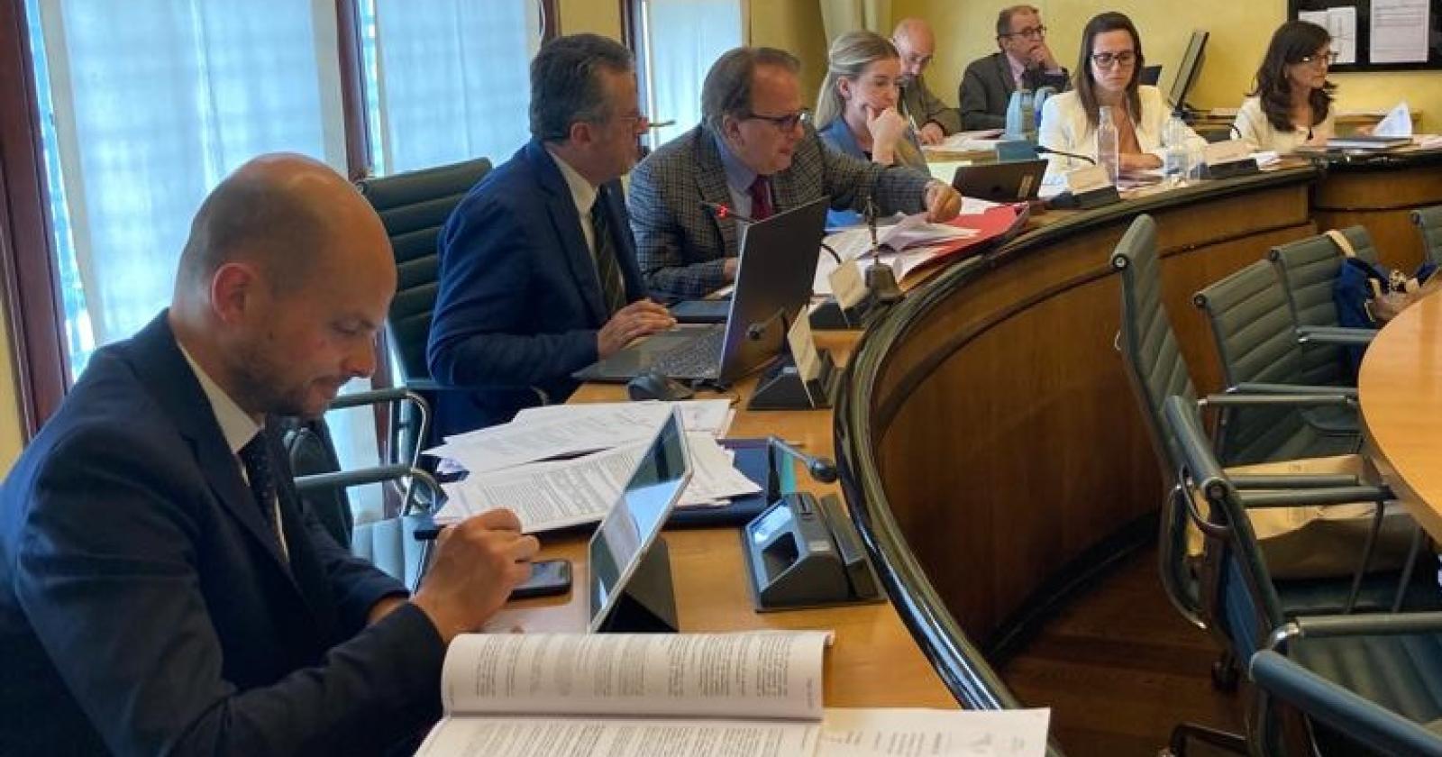Congedi parentali fino ai 14 anni, in caso di malattia.  Via libera a proposta di legge statale