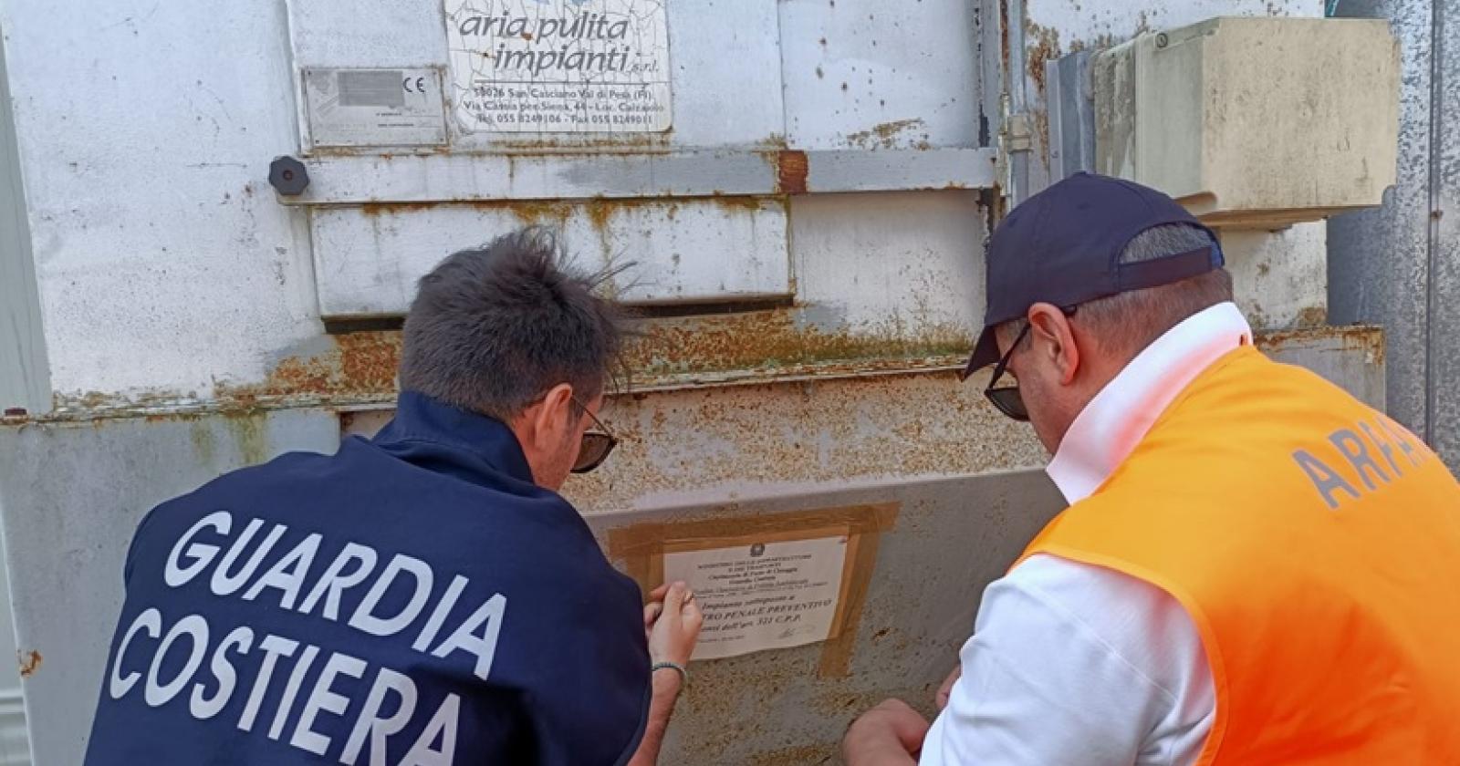 Scarichi abusivi nel cantiere delle barche di lusso