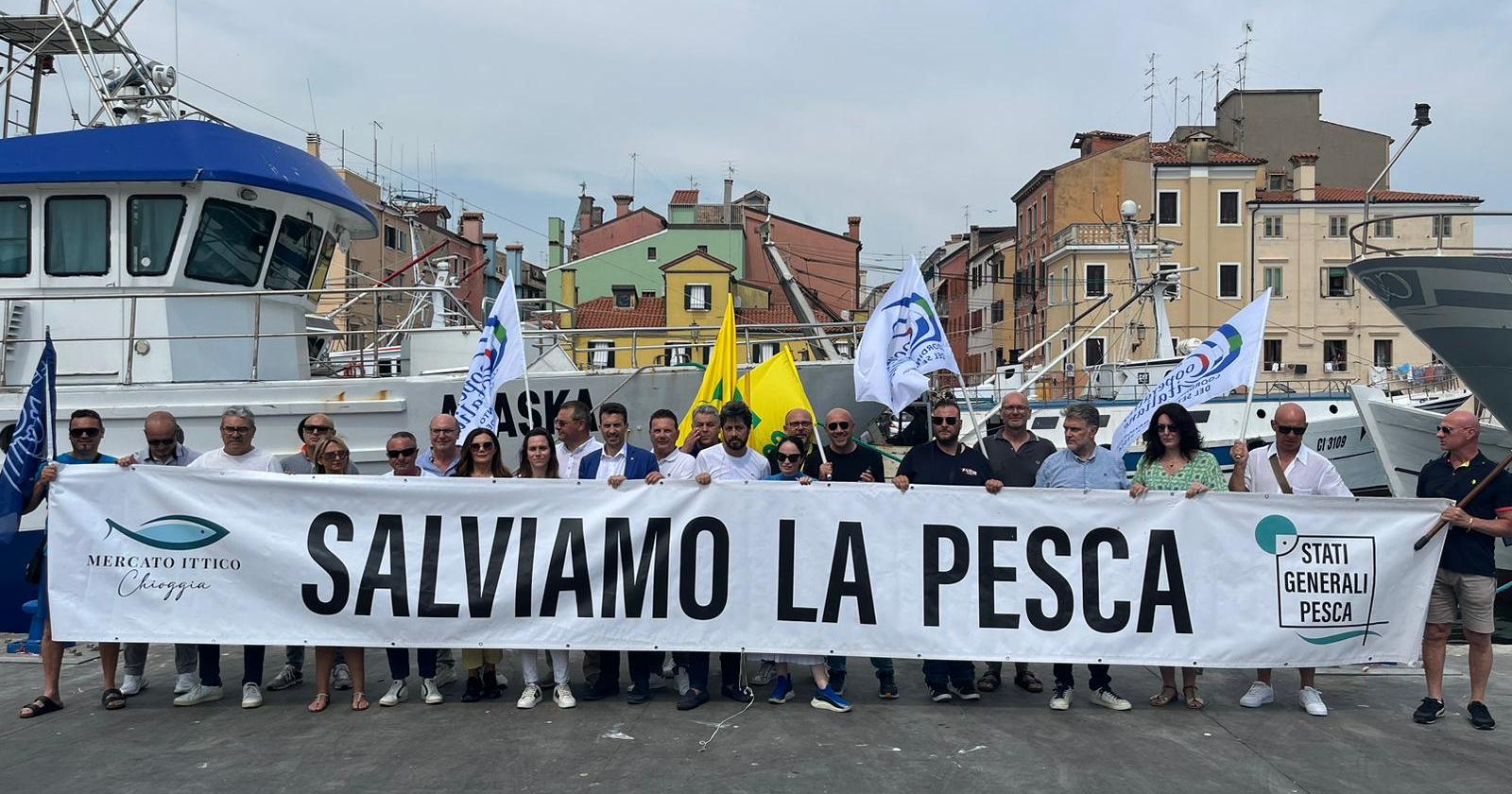 “Giù le mani dalla nostra pesca”
