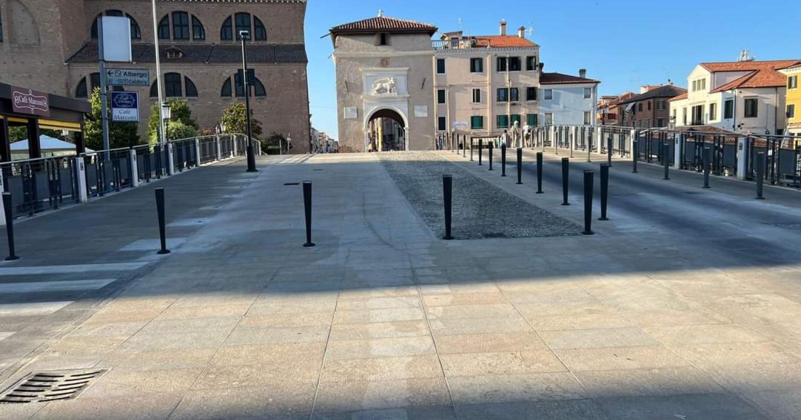 Porta Garibaldi, arriva una misteriosa chiusura
