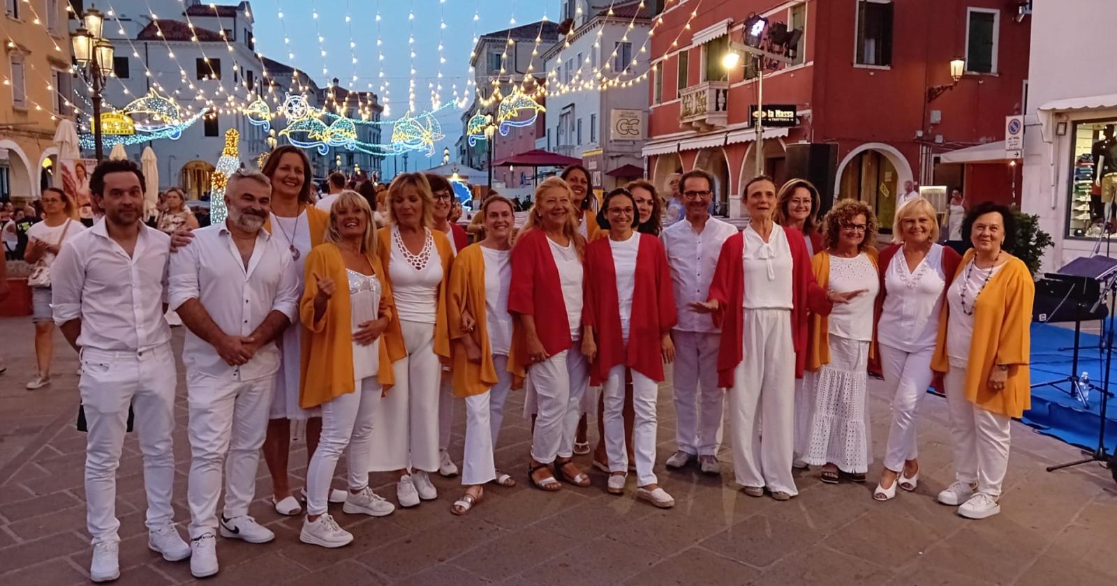 La sagra del pesce decolla, tra cibo e buon sound