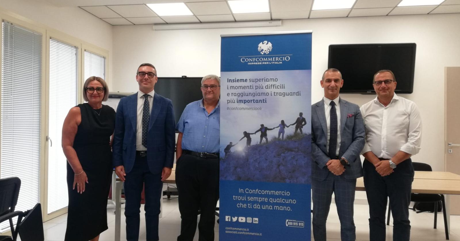 Commercio, arrivano i sostegni