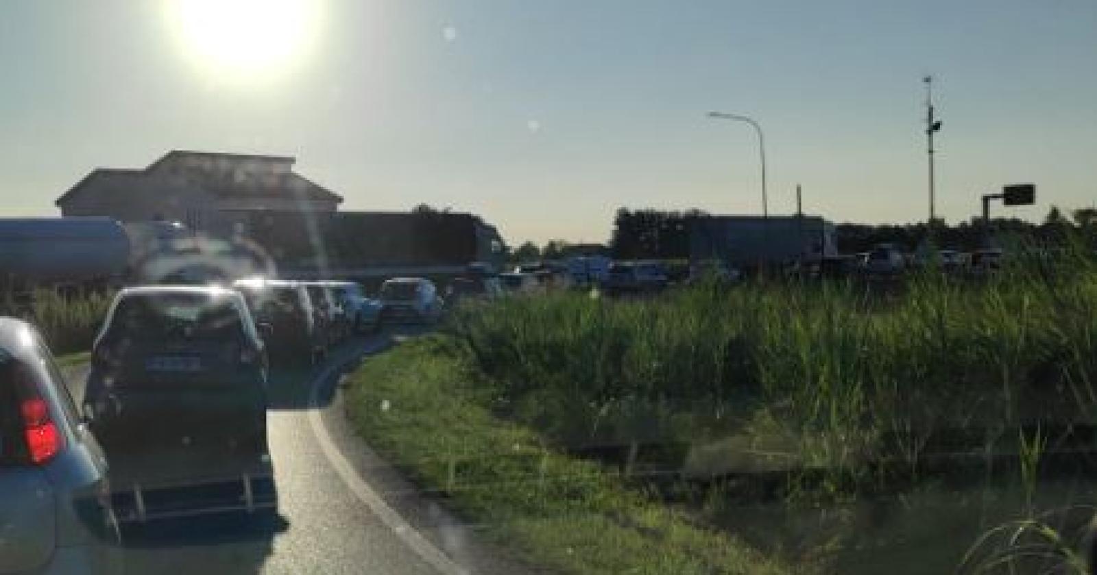 Scontro auto-camion, Romea  paralizzata