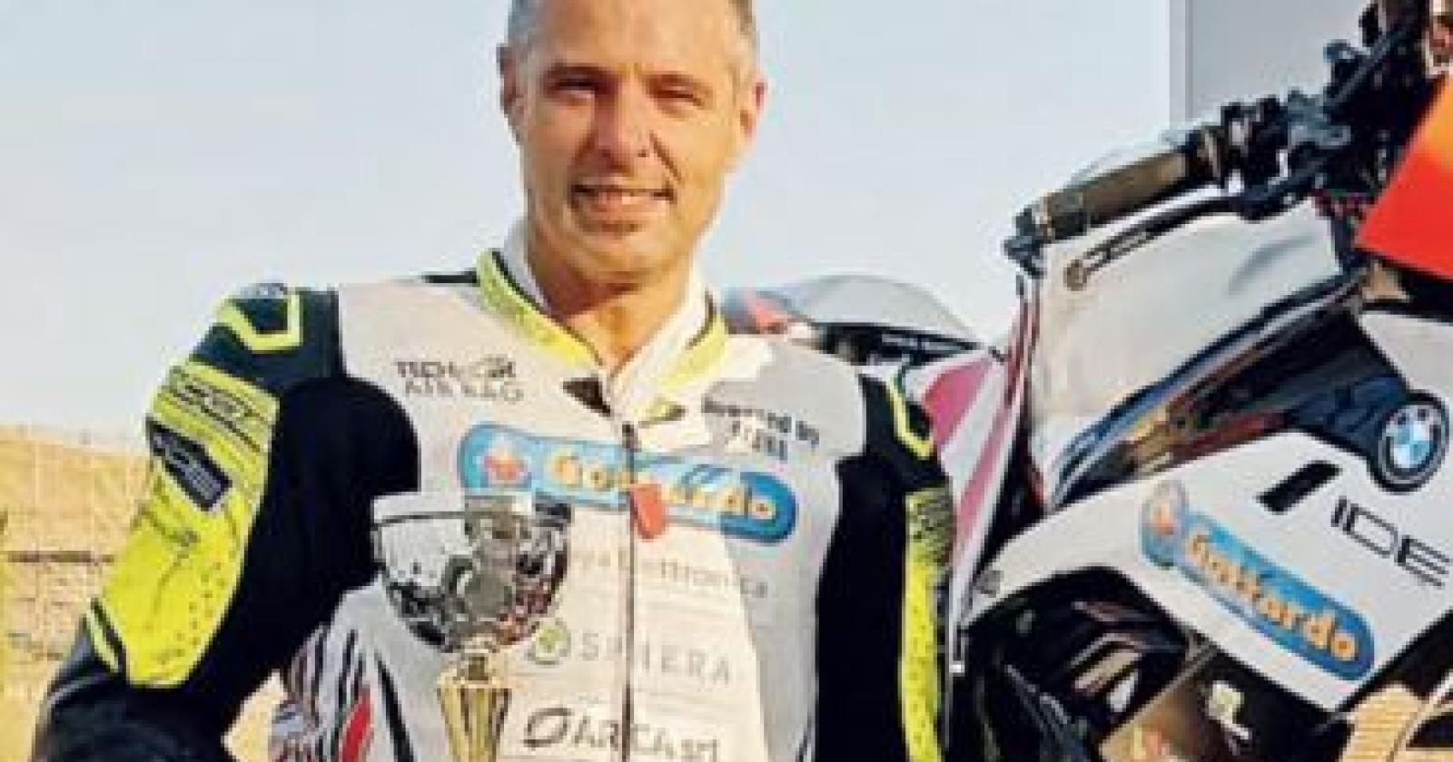 L'ultimo addio a  Nicola nella camera ardente del cimitero maggiore di Padova