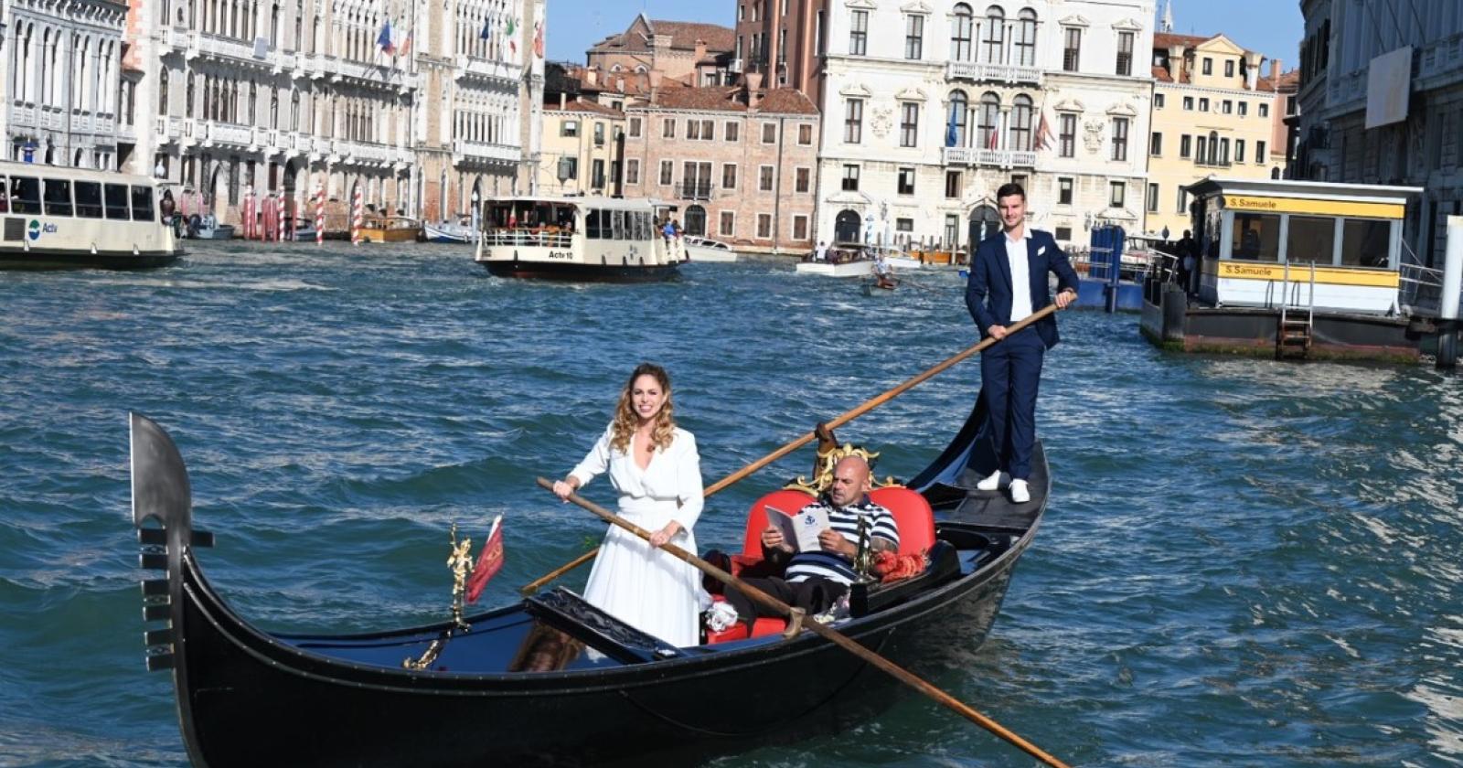 Gondolieri vanno a nozze... vogando