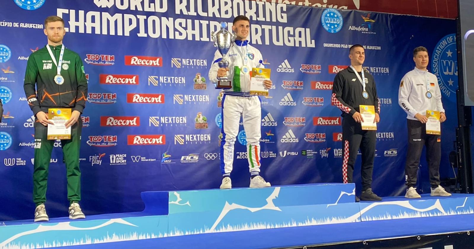 Riccardo Albanese sul tetto del mondo