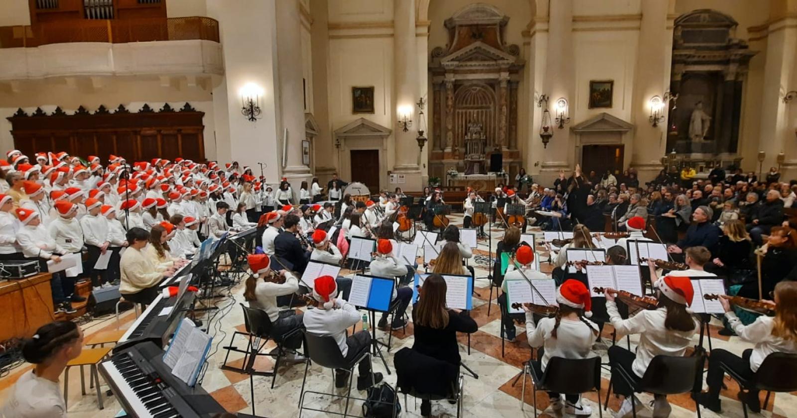 Concerto di Natale, note e voci delle giovani promesse