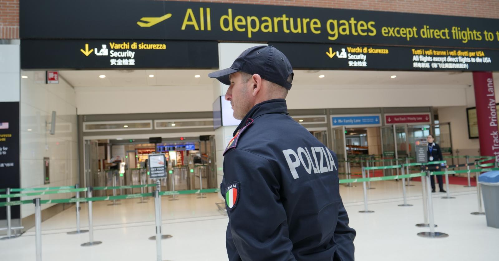 Possedeva documenti falsi: cittadina straniera fermata dalla Polizia di Frontiera