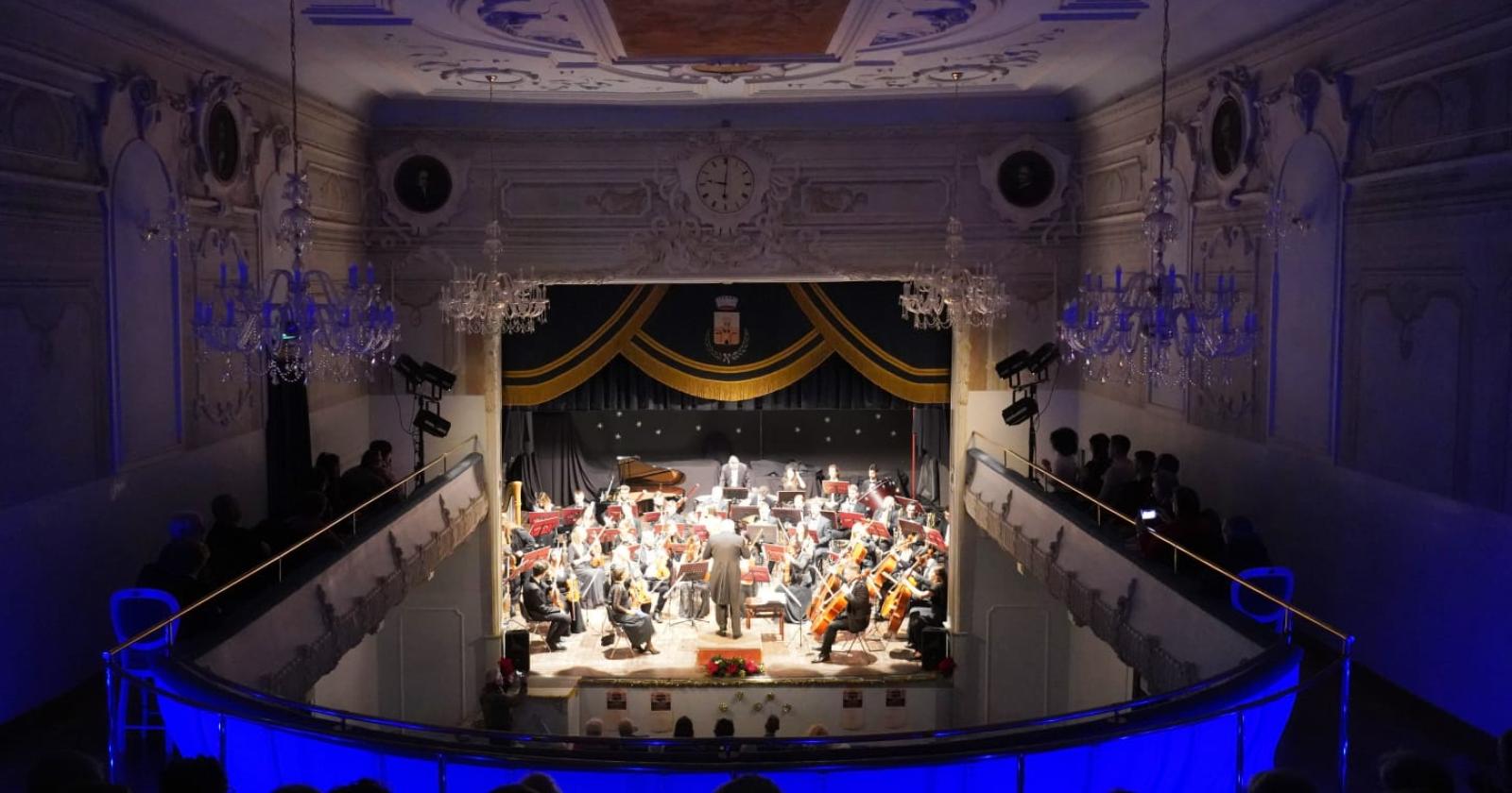 La stagione teatrale si prepara 