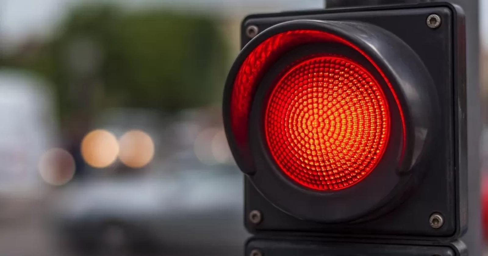 Il semaforo torna a funzionare