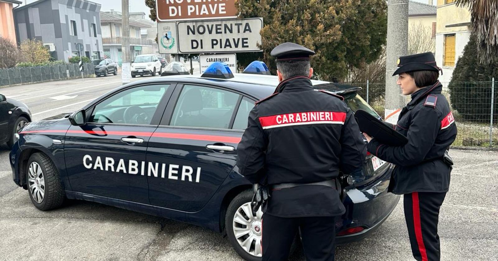 Incendiano un'auto per vendetta, ma è quella sbagliata