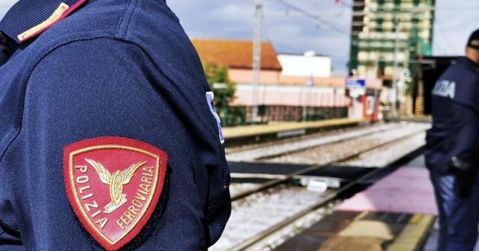 14enne aggredito cade sui binari, denunciati 7 minori