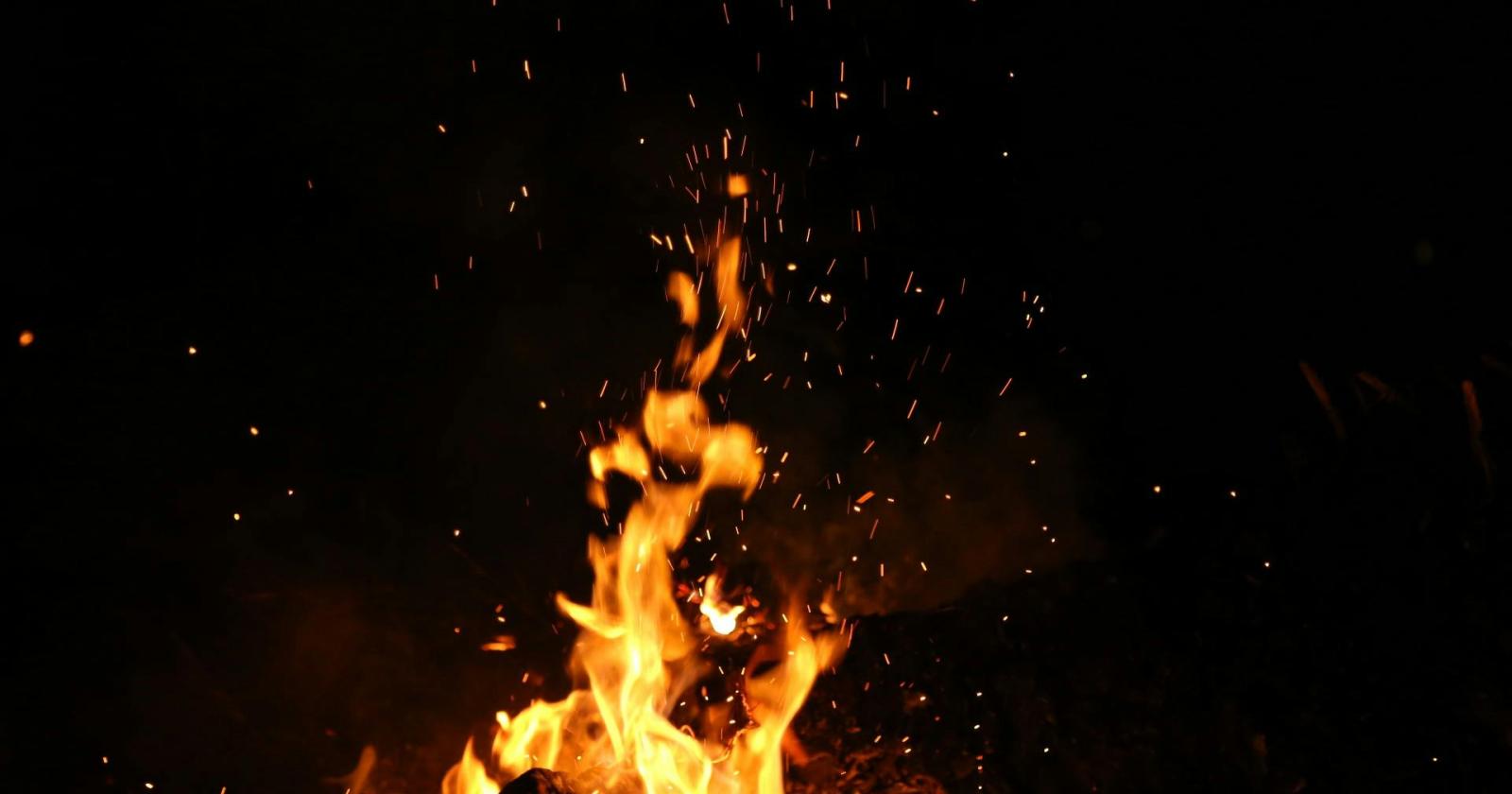 Eroismo a Cannaregio: Un 18enne salva un anziano da un incendio domestico