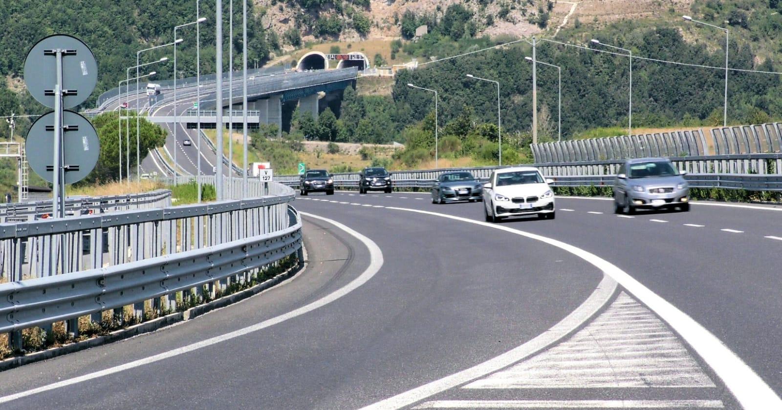 Rientri, weekend da bollino rosso ma il traffico diminuisce