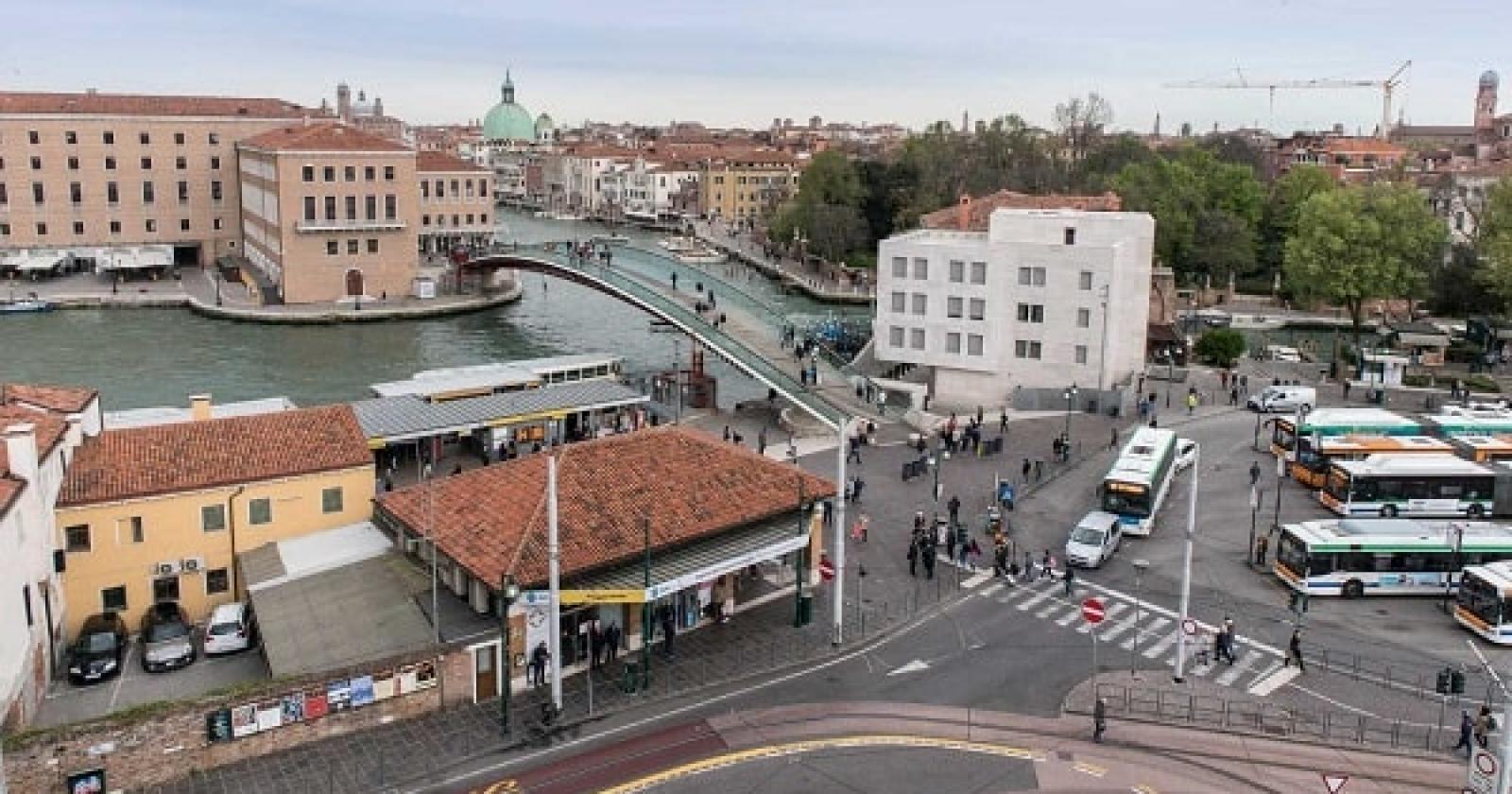 Aggressione a Venezia: Autista Actv picchiato per aver chiesto il biglietto