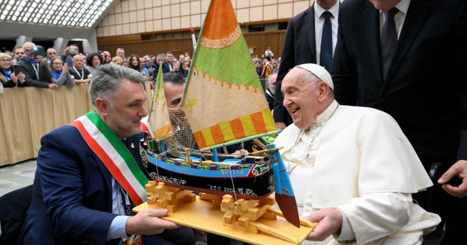 Un bragozzo per Papa Francesco