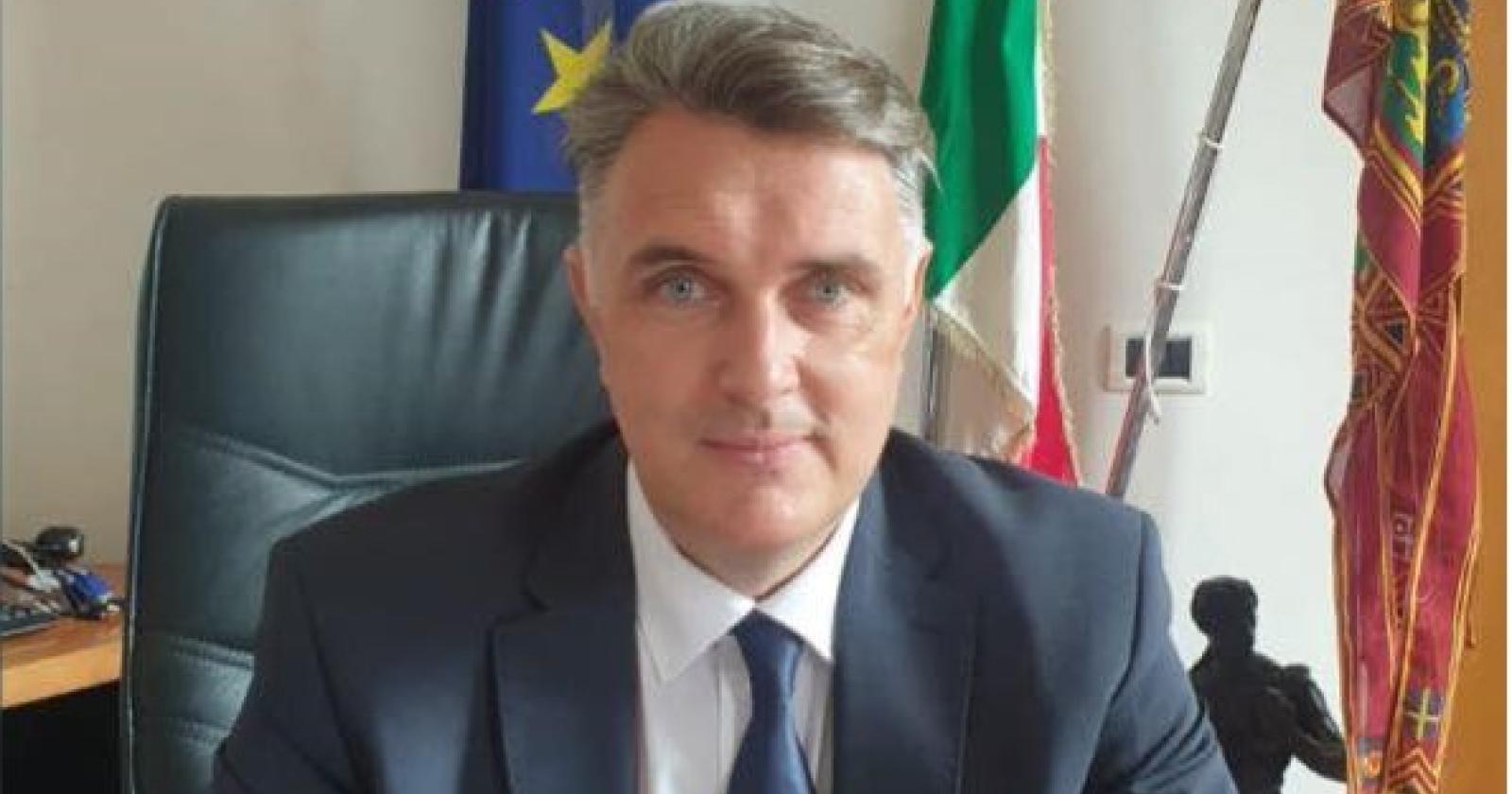 La strada bloccata in consiglio