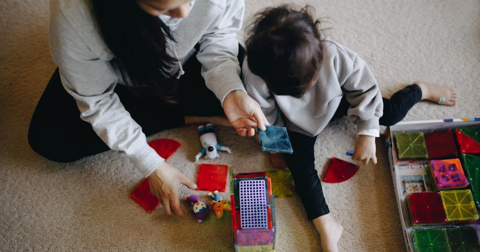 Assegno di maternità a otto famiglie locali