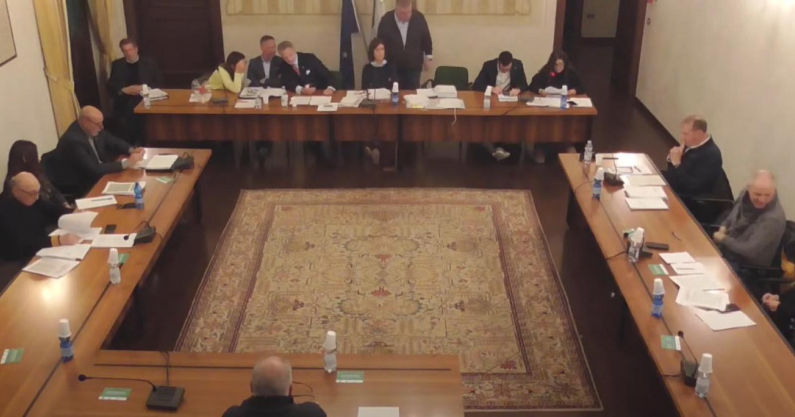 La Tarip accende il consiglio comunale