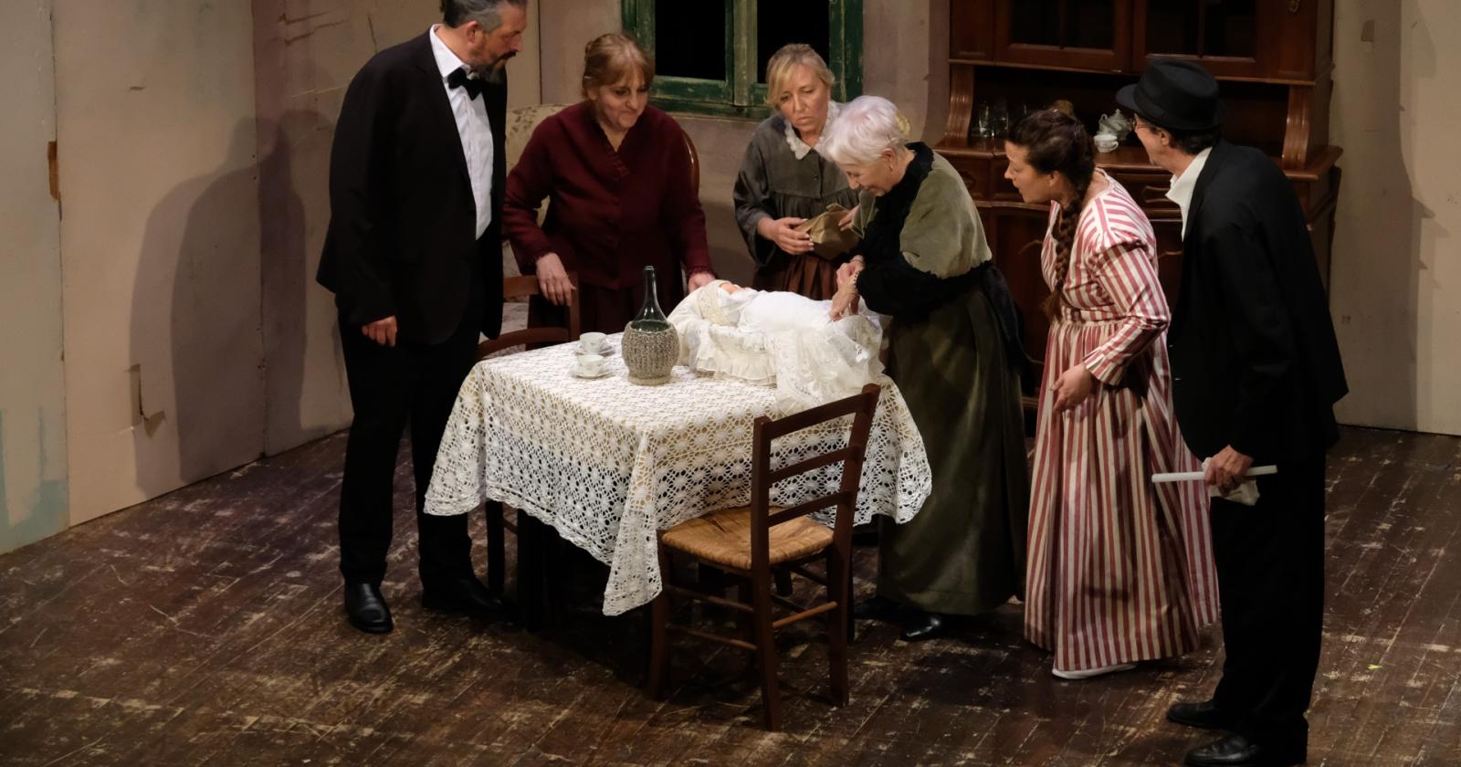 Tornano le domeniche a teatro