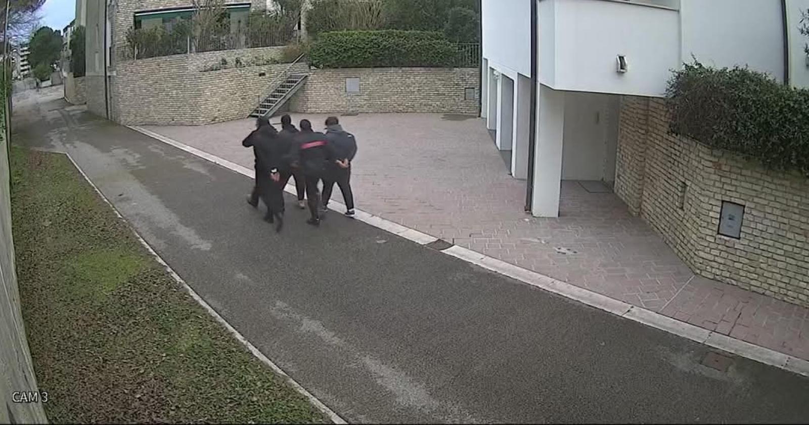 Tentato furto al residence Clodia