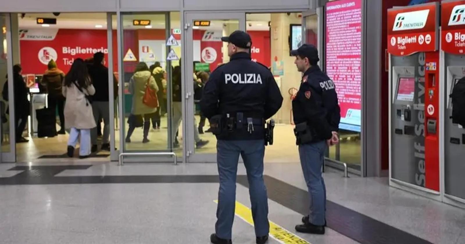 Borseggi in stazione, sette fermi