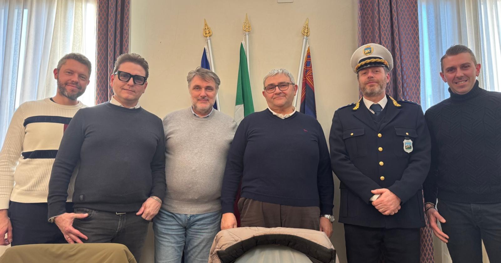 Furti e spaccate, incontro col sindaco