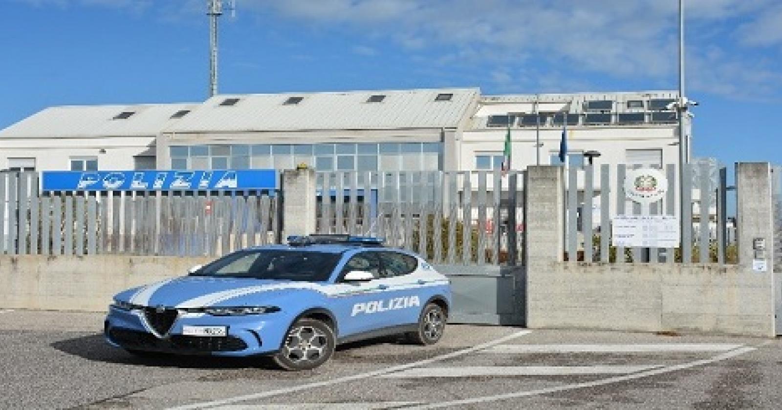 Su di lui pendevano numerosi precedenti, trovato ed arrestato dalla Polizia