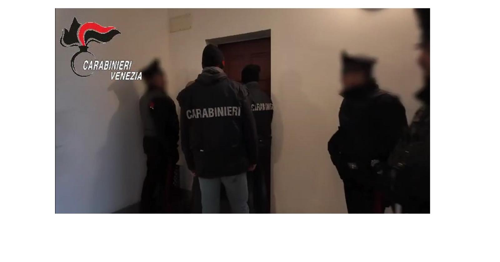 Smantellato un gruppo criminale attivo nello spaccio di droga 