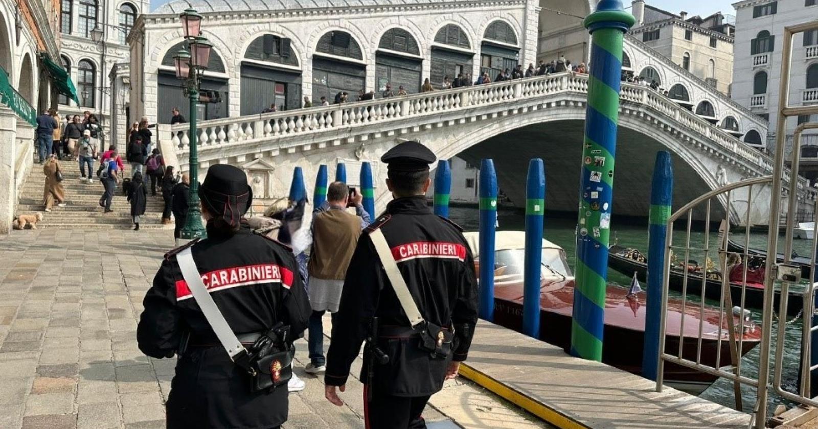 Accoltellò un giovane, arrestato 18enne