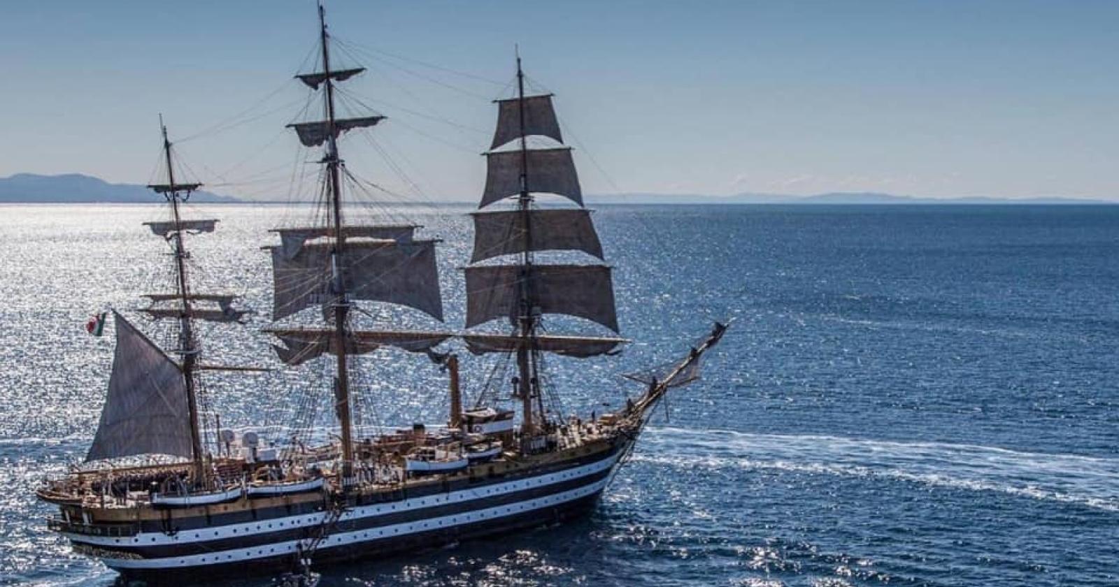 L’Amerigo Vespucci torna a Venezia