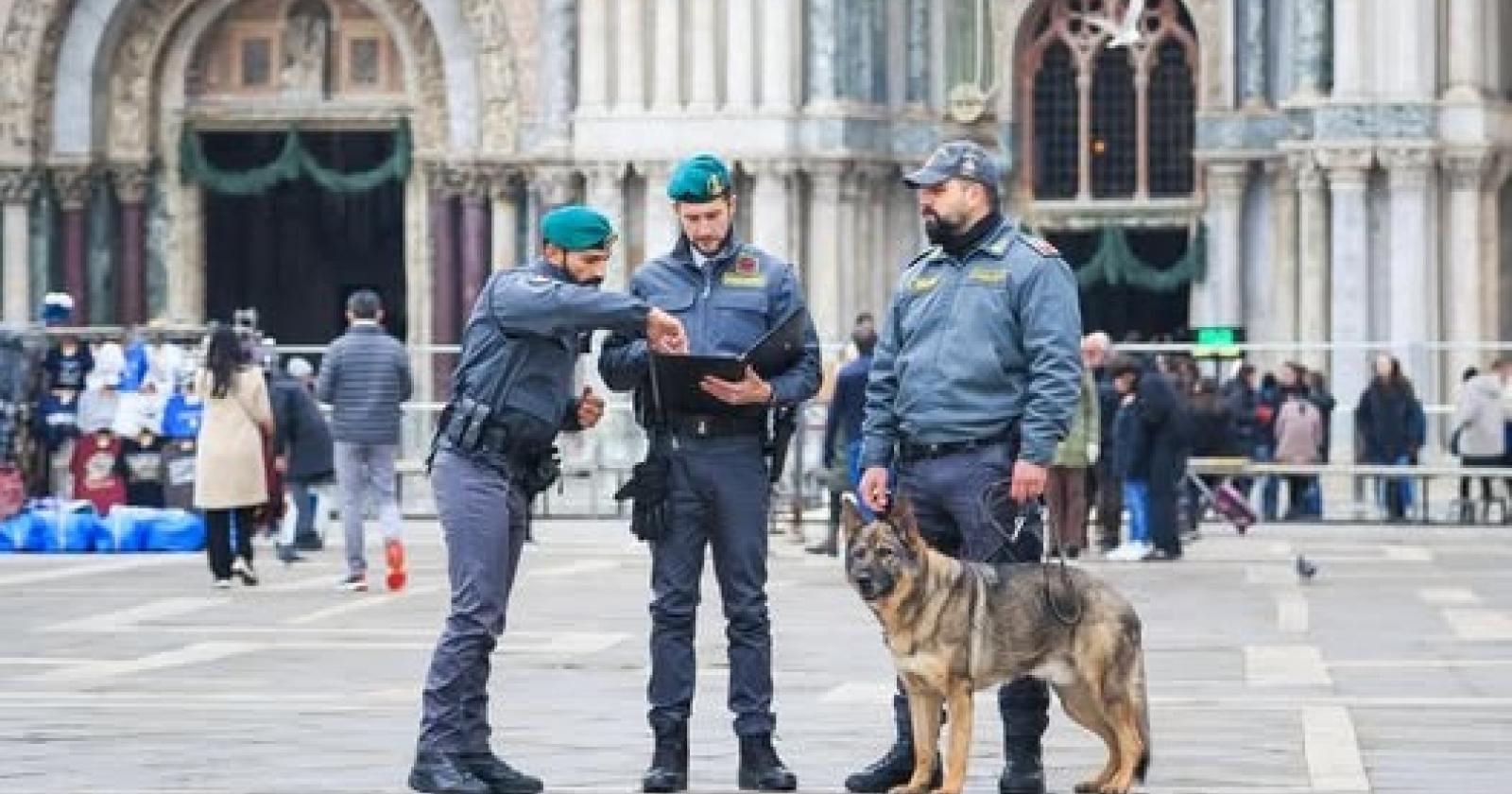  Turista lituano salvato dai finanzieri grazie al defibrillatore