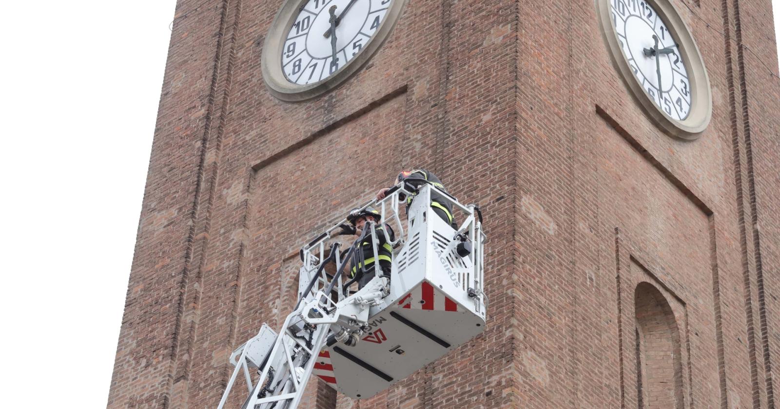 Torre campanaria, affidati i lavori