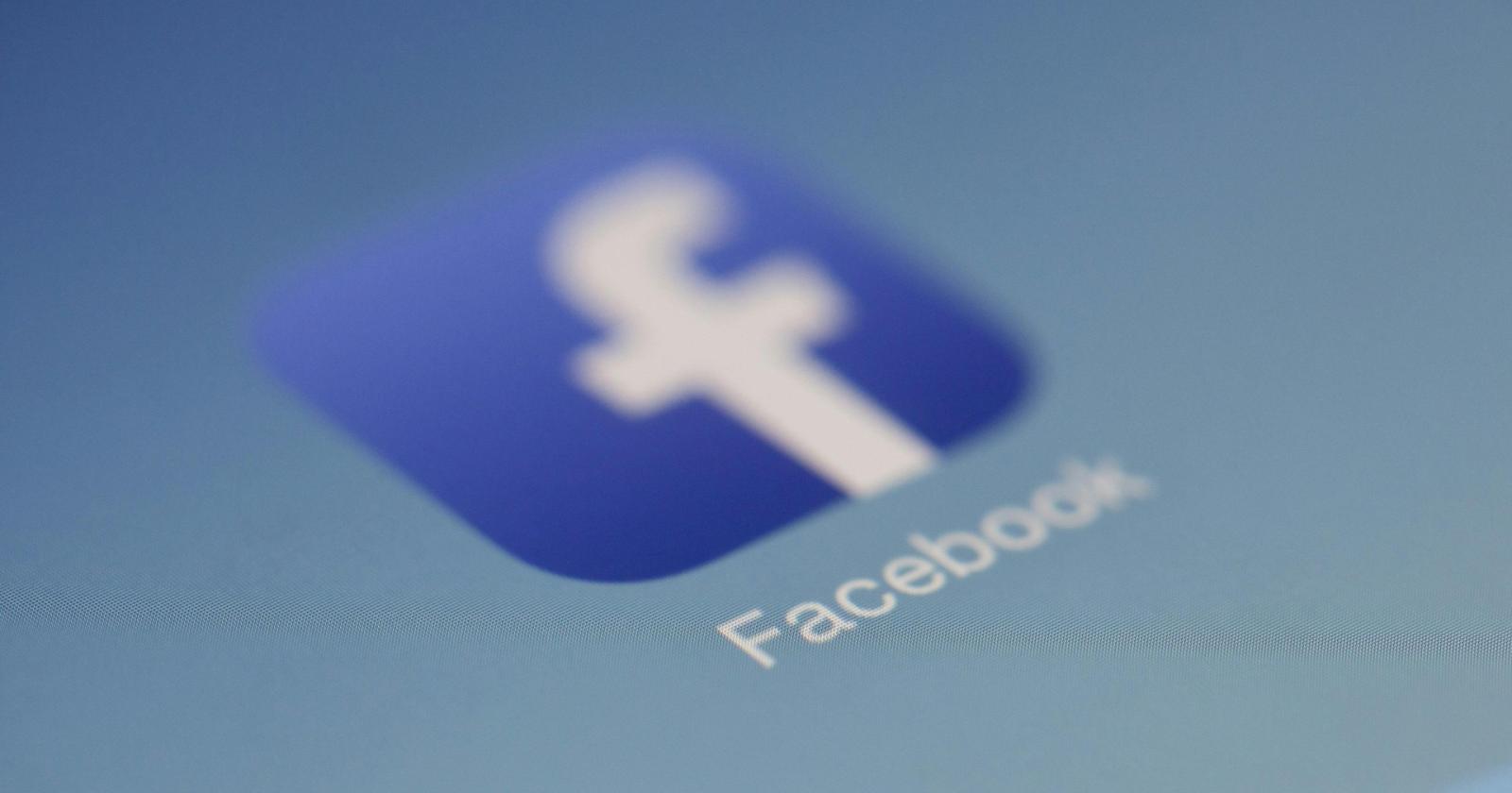Offese social, il sindaco querela