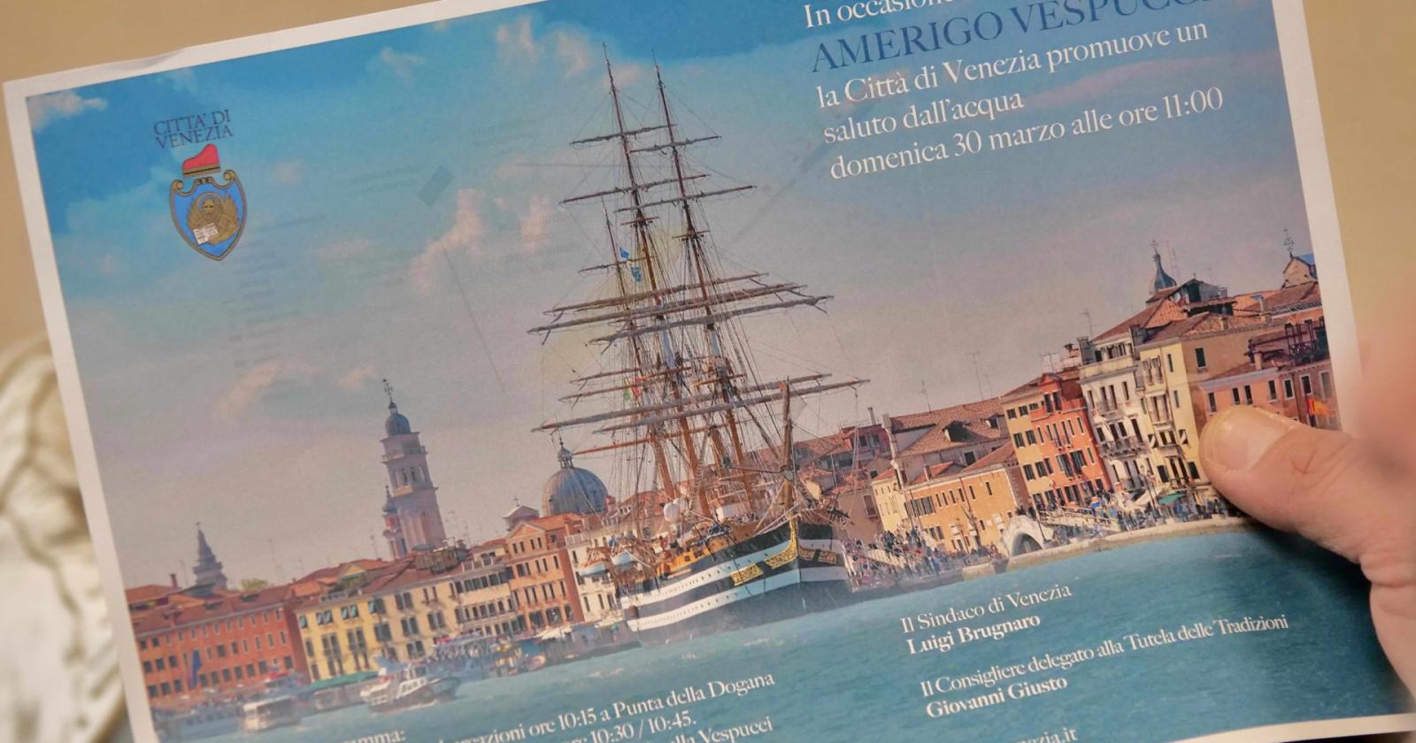 L'Amerigo Vespucci arriva a Venezia