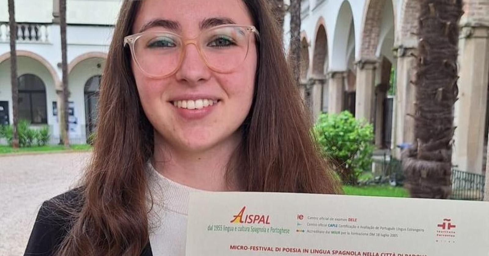 Un premio alla poesia e al coraggio