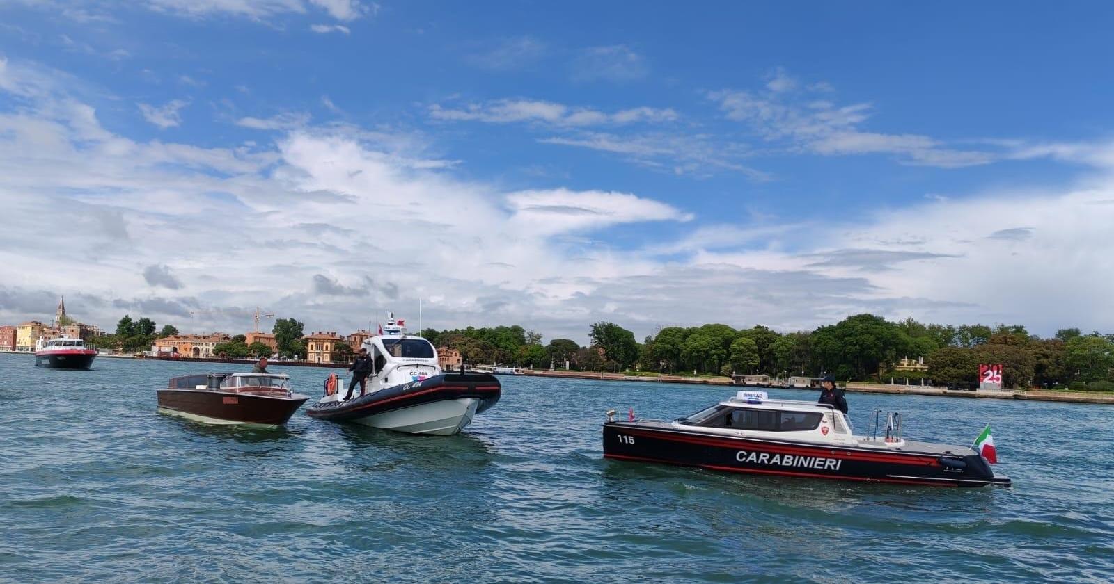 Controlli straordinari dei Carabinieri in laguna 